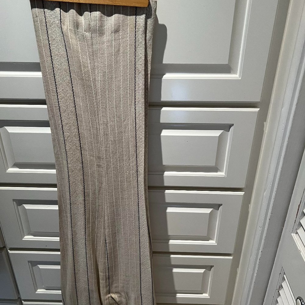 SHERMANS BRITCHES ,NEW SIZE 32 X30 TAN WITH BLUE AND WHITE